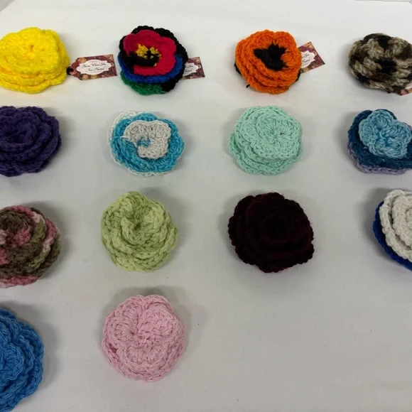 Handmade Crochet Flower Pins New comes with gift box - Picture 11 of 11
